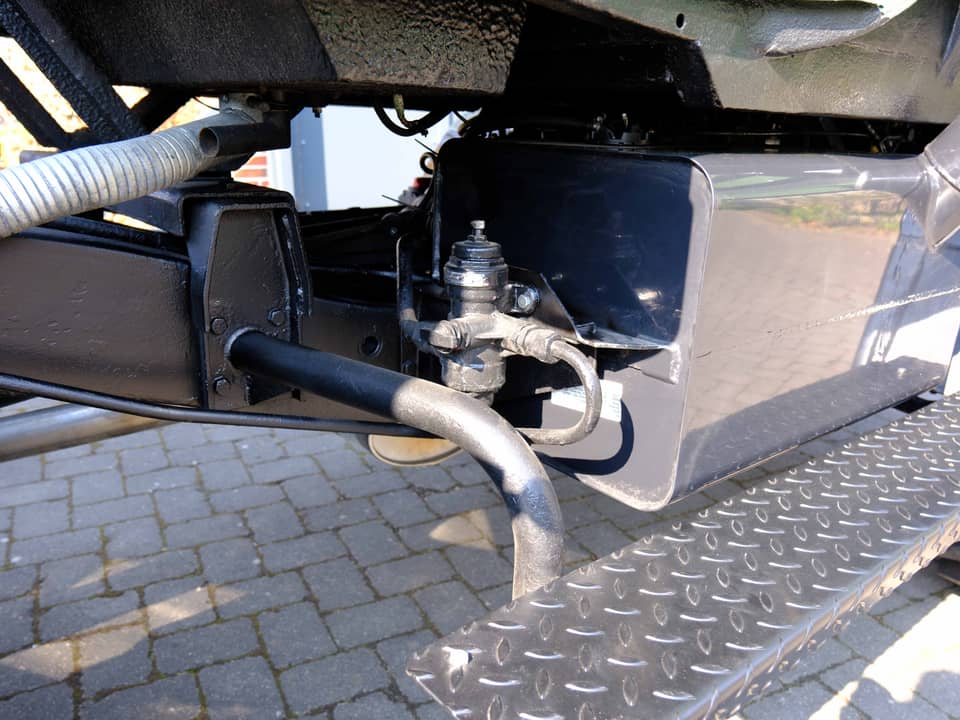 Image 60/91 of Mercedes-Benz Unimog 416 (1971)