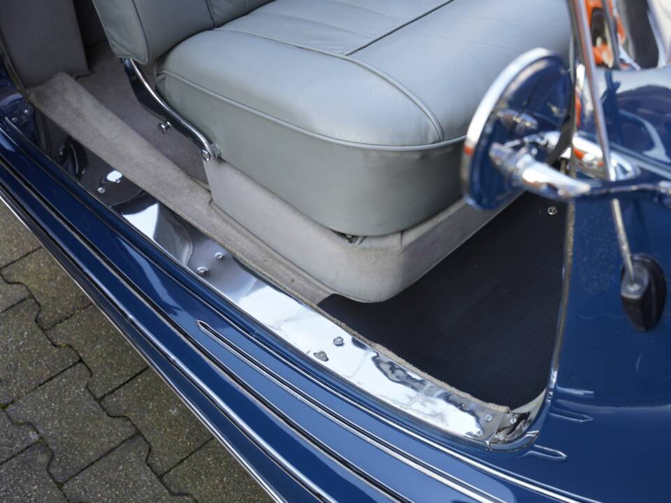 Immagine 39/50 di Mercedes-Benz 170 S Cabriolet A (1949)