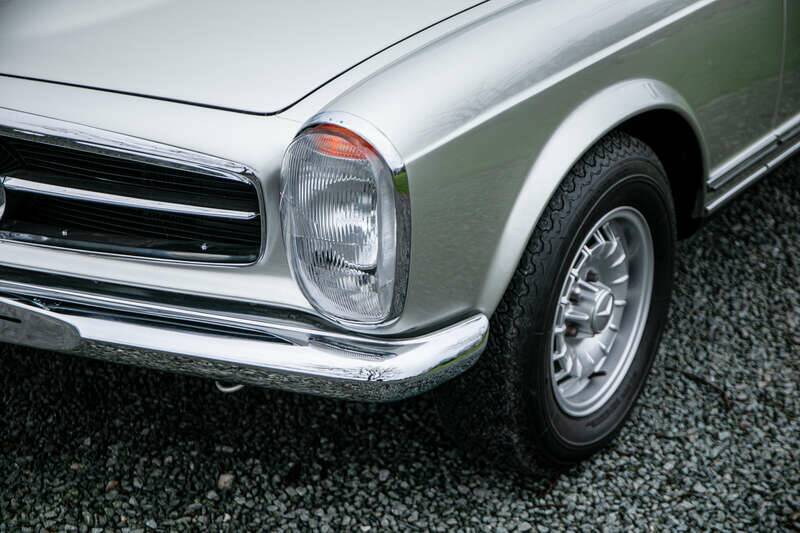 Image 31/35 of Mercedes-Benz 280 SL (1969)
