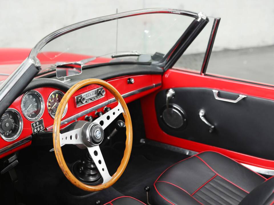 Image 27/50 of Alfa Romeo Giulietta Spider (1962)