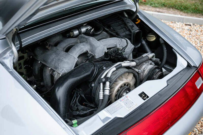 Immagine 29/50 di Porsche 911 Carrera RS (1995)