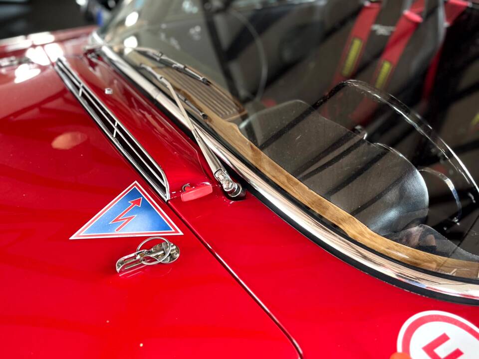 Afbeelding 16/29 van Mercedes-Benz 230 SL (1965)