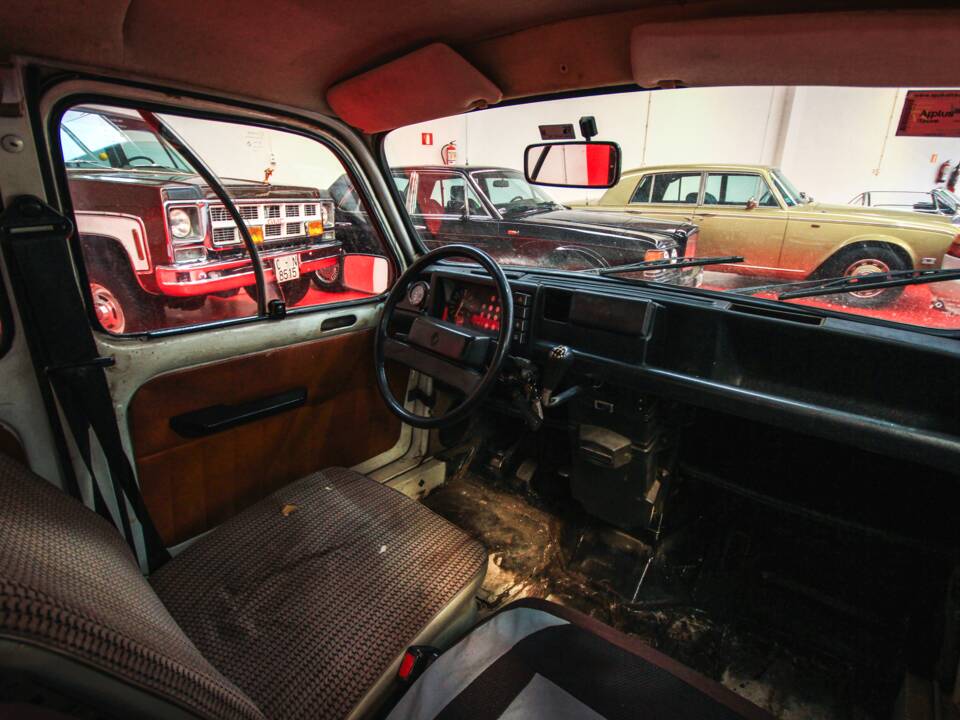 Bild 10/14 von Renault R 4 GTL (1985)