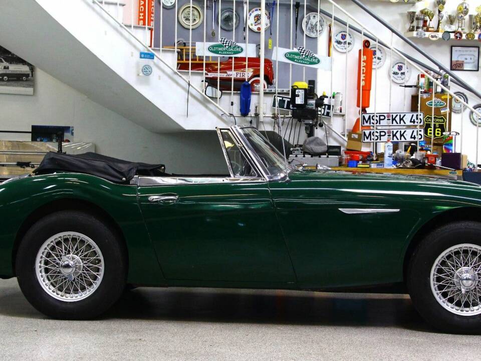 Image 5/16 de Austin-Healey 3000 Mk III (BJ8) (1967)