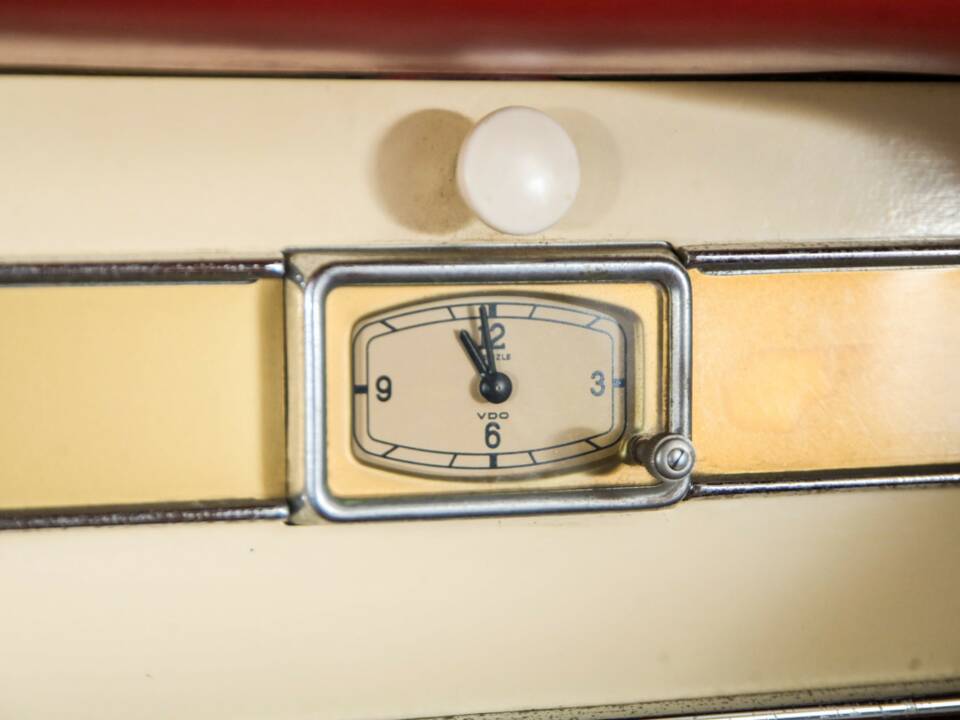 Image 25/50 of Borgward Isabella Coupe (1958)