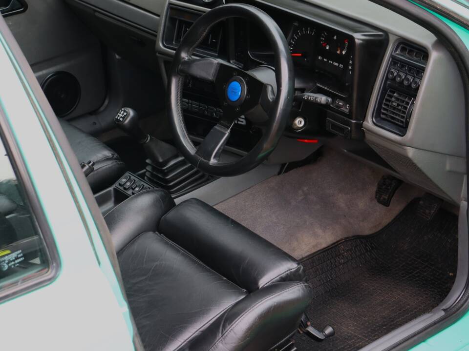 Image 4/22 de Ford Sierra RS Cosworth (1989)