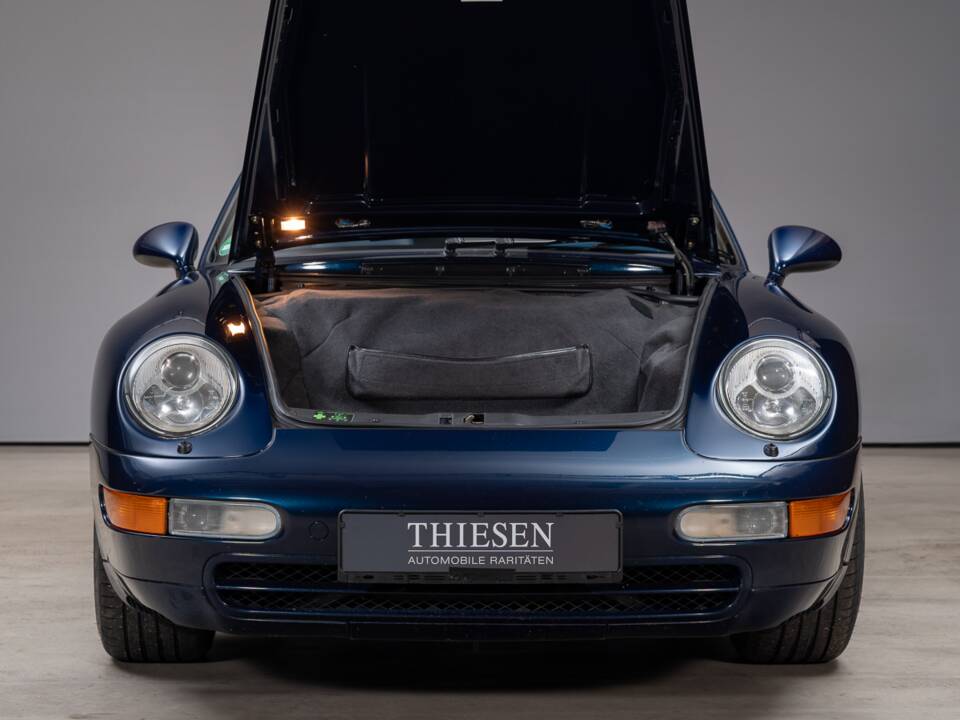 Image 23/25 of Porsche 911 Carrera (1997)