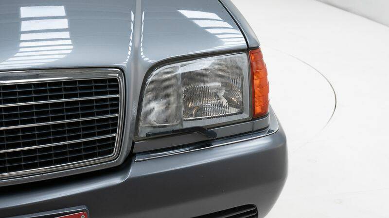 Bild 4/15 von Mercedes-Benz 300 SE (1992)