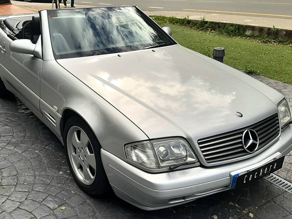 Image 3/14 of Mercedes-Benz SL 320 (1999)