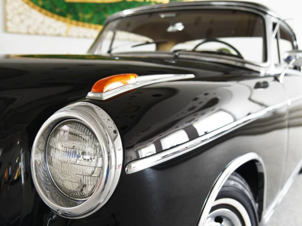 Bild 19/38 von Mercedes-Benz 220 SE (1960)