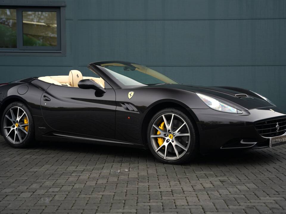 Imagen 1/50 de Ferrari California (2011)