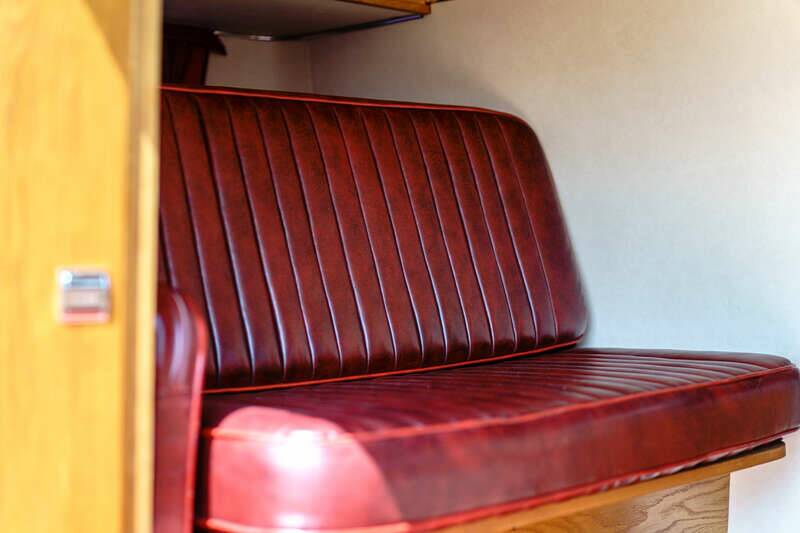 Image 14/50 of Volkswagen T1 panel van (1963)