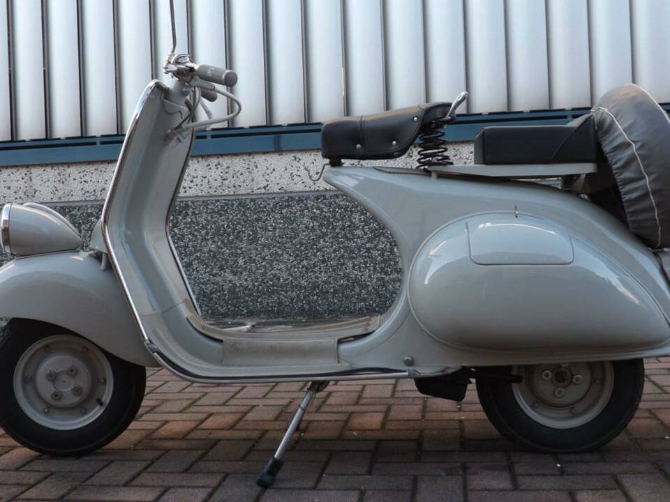 Immagine 3/50 di Piaggio Vespa 125 (1955)