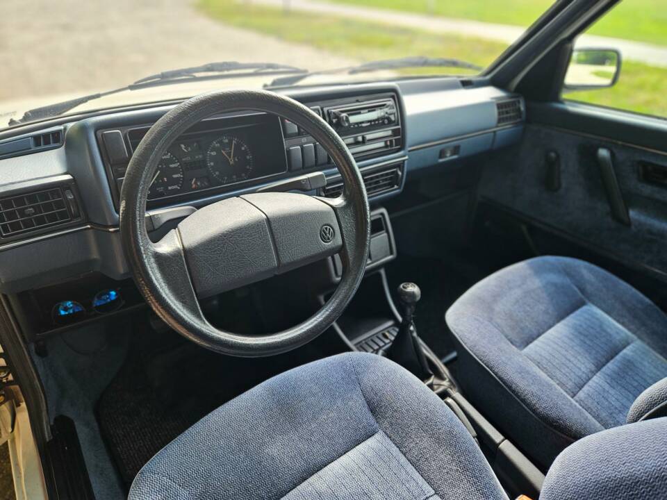 Image 5/13 de Volkswagen Golf II 1.3 (1988)