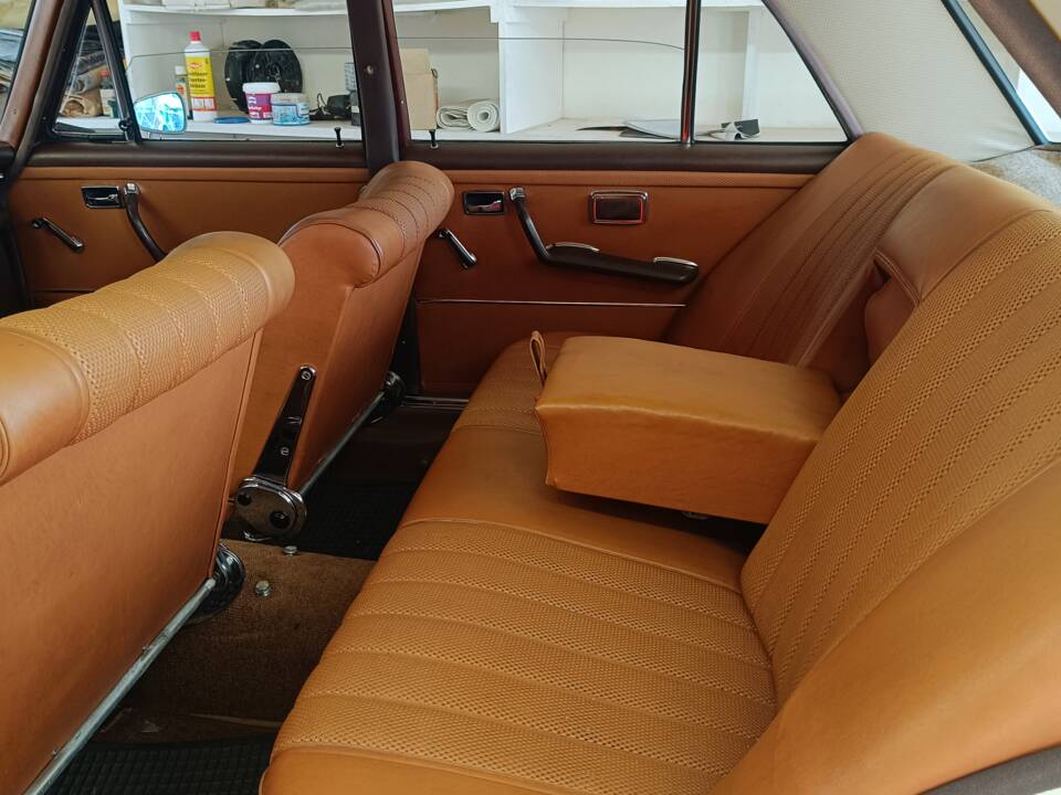 Bild 6/7 von Mercedes-Benz 250 SE (1966)