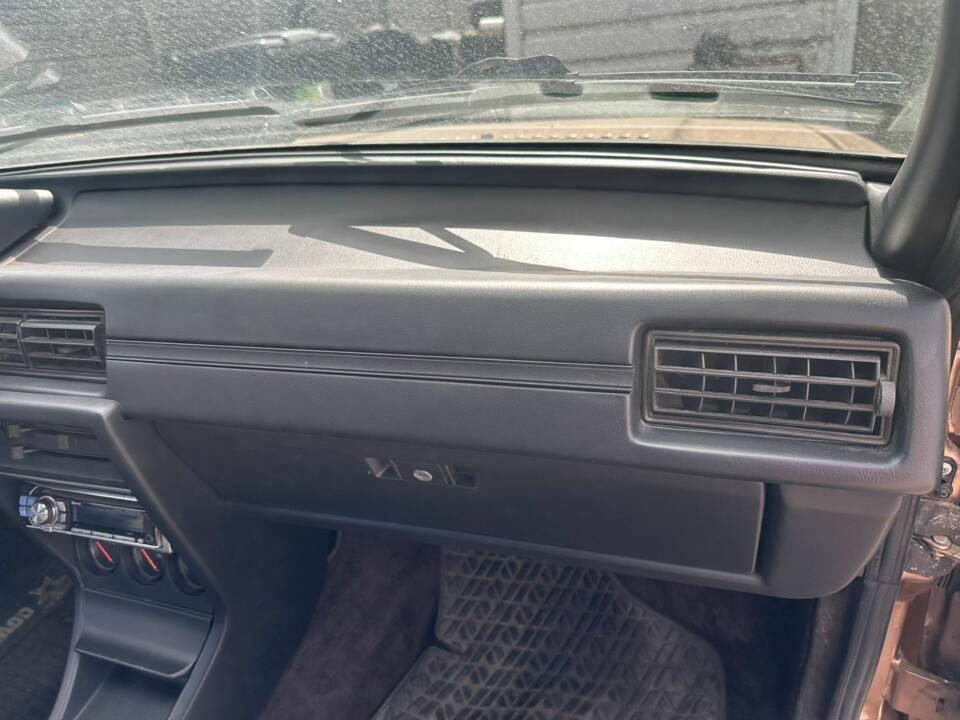 Image 57/72 of Audi Coupe GT (1985)