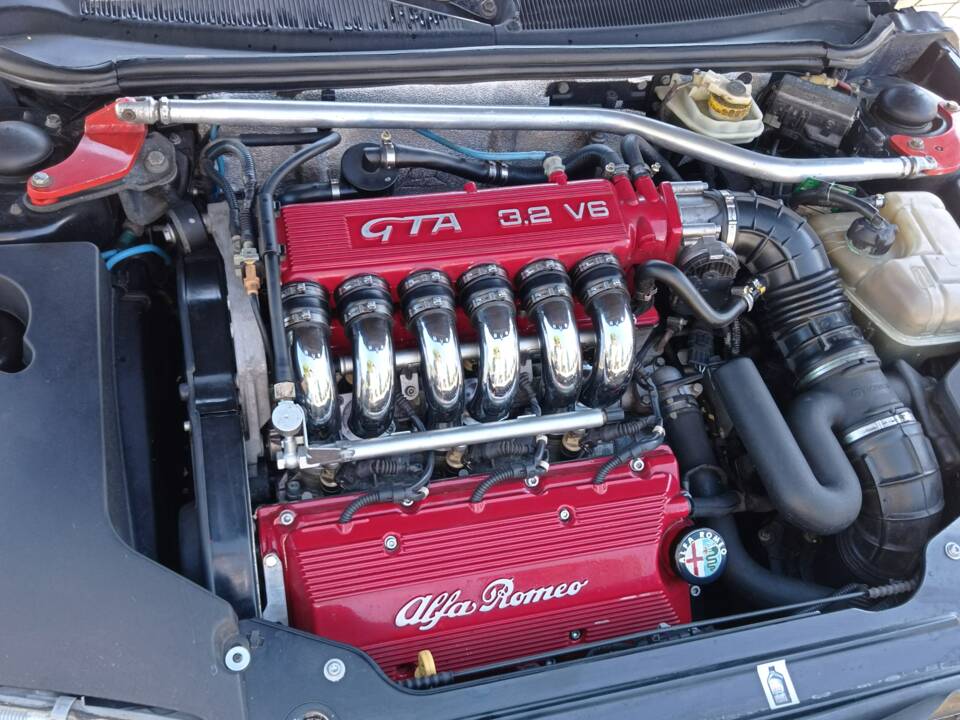 Image 46/50 of Alfa Romeo GTV 3.0 V6 24V (1999)