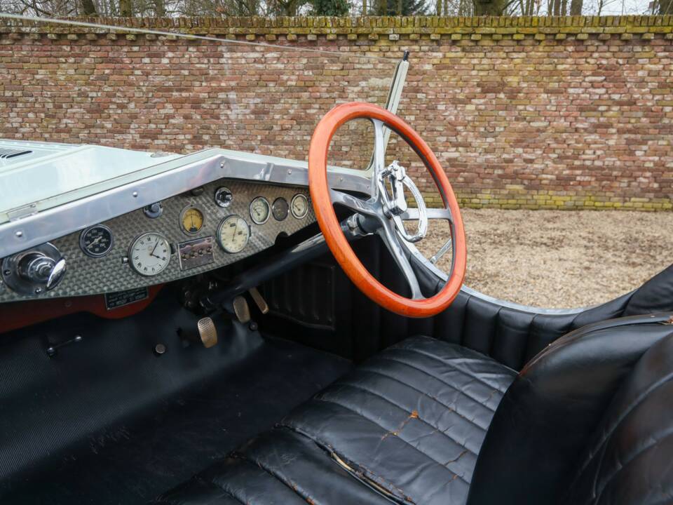 Image 26/50 of Hispano-Suiza 16 HP (1922)