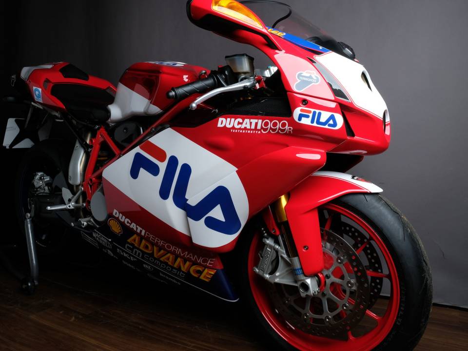 Image 8/11 de Ducati DUMMY (2004)