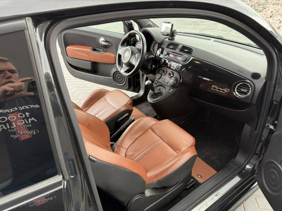 Image 14/17 of Abarth 595C (2015)