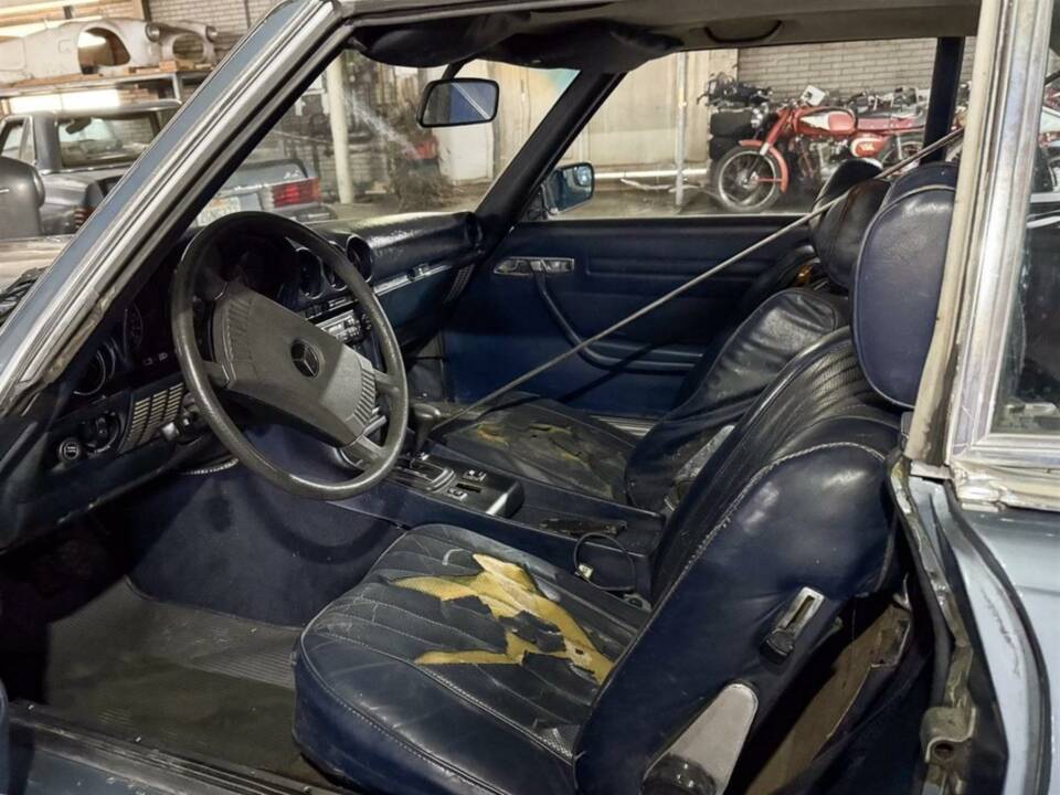 Immagine 7/19 di Mercedes-Benz 450 SL (1975)