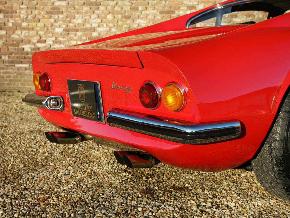 Bild 39/50 von Ferrari Dino 246 GT (1970)