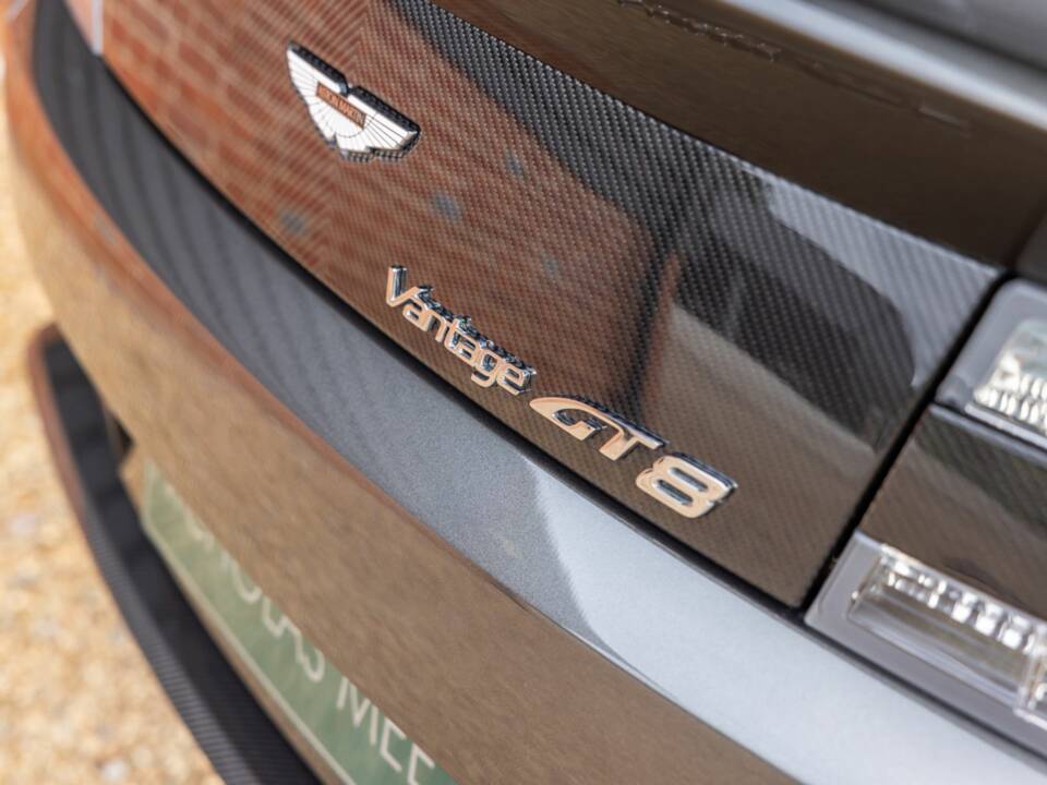 Imagen 10/50 de Aston Martin Vantage GT8 (2017)