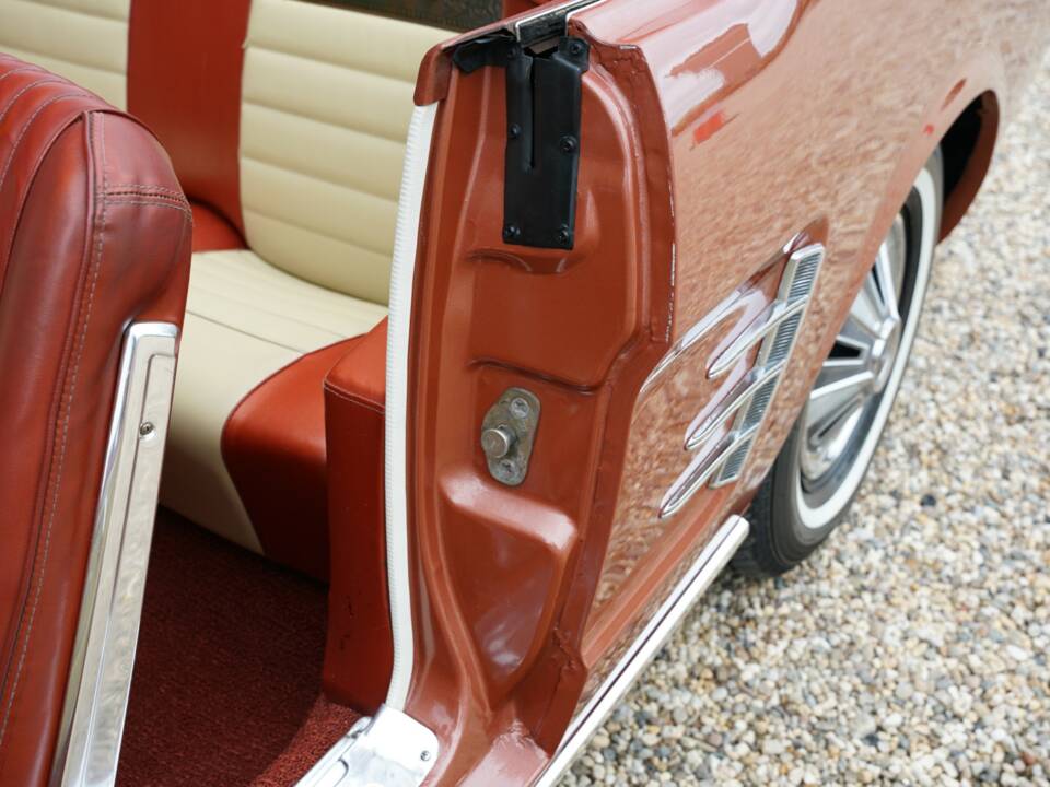 Bild 17/50 von Ford Mustang 289 (1966)