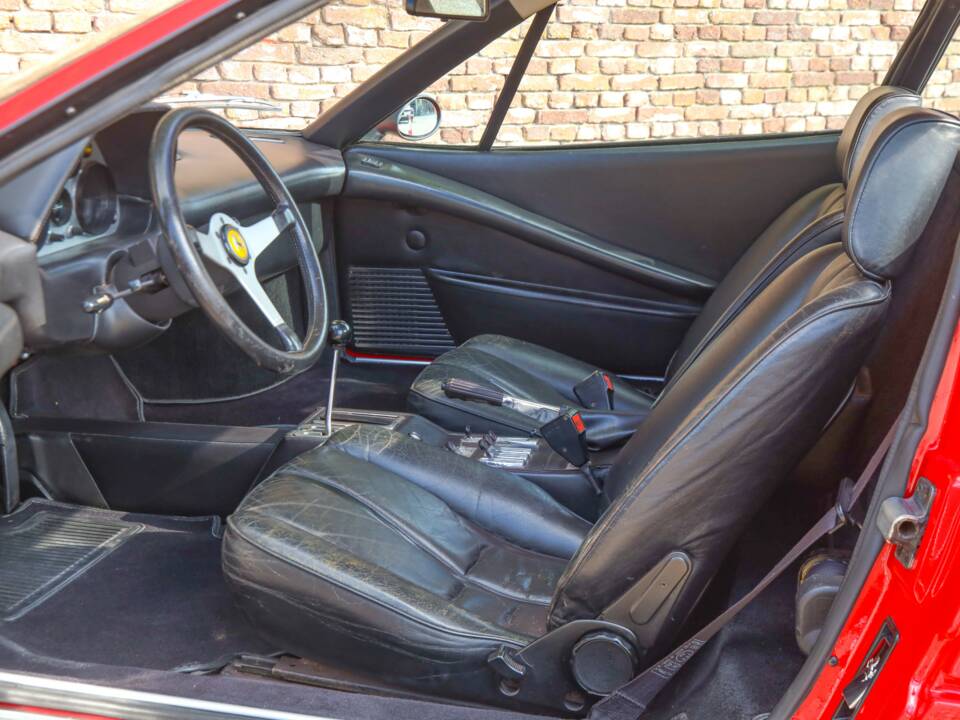 Image 3/50 de Ferrari 308 GTB (1977)
