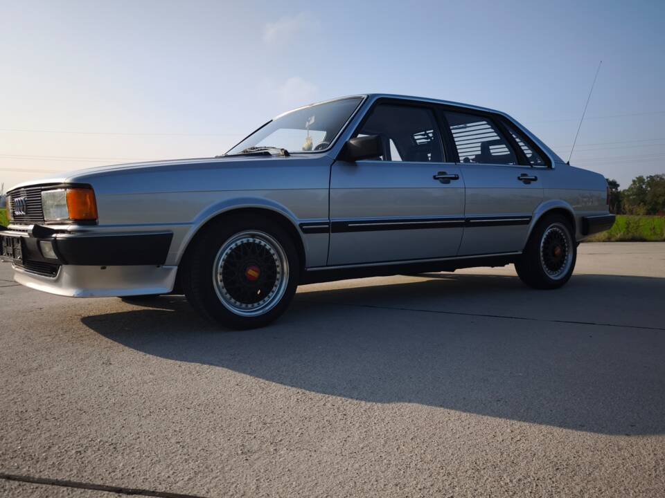 Image 70/94 de Audi 80 CD 5S (1982)