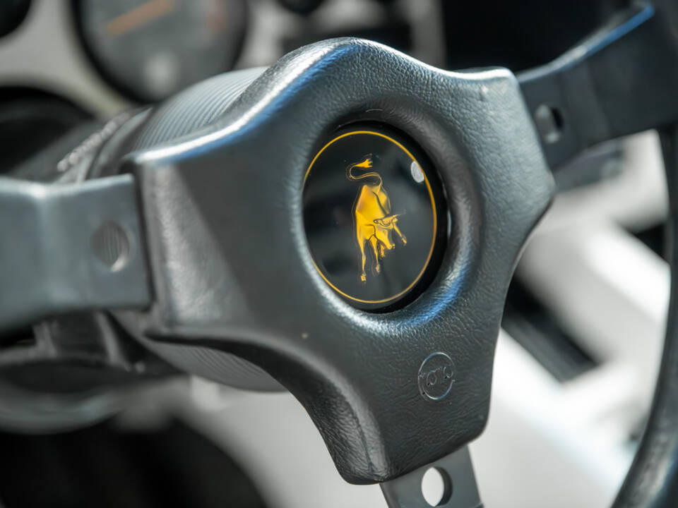 Image 15/50 of Lamborghini Countach LP 5000 S QV (1988)