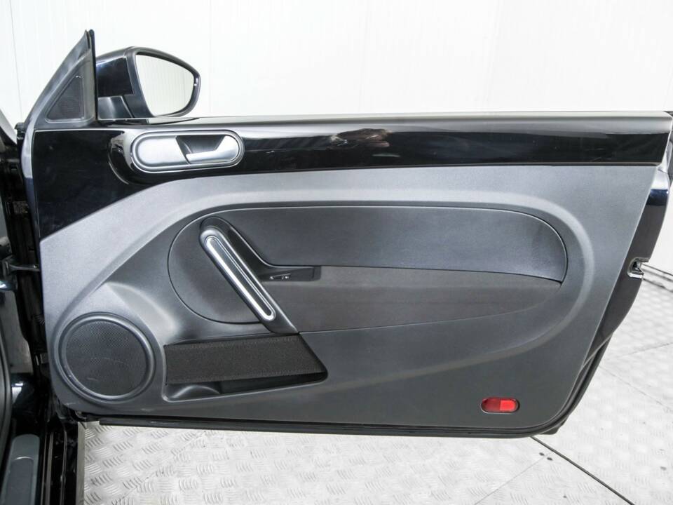 Image 21/50 de Volkswagen Beetle 1.2 TSI (2014)