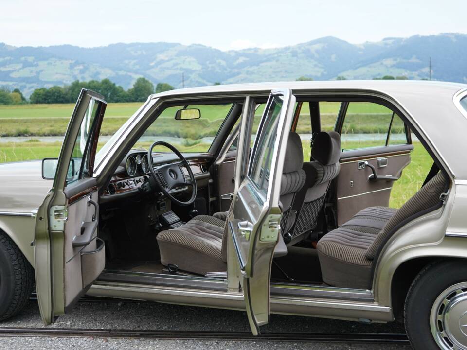 Afbeelding 24/89 van Mercedes-Benz 300 SEL 6.3 (1972)
