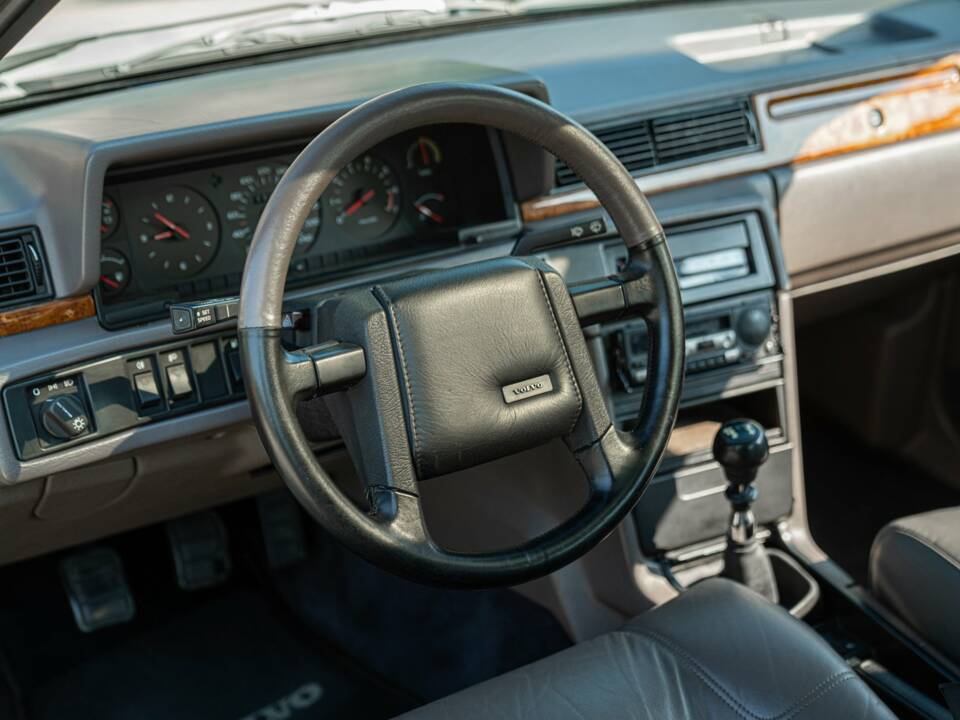 Bild 38/50 von Volvo 780 Bertone (1986)