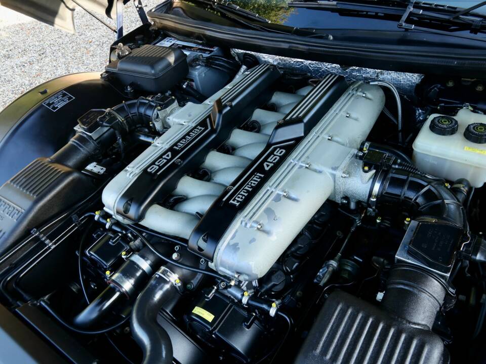 Immagine 4/50 di Ferrari 456 GT (1994)