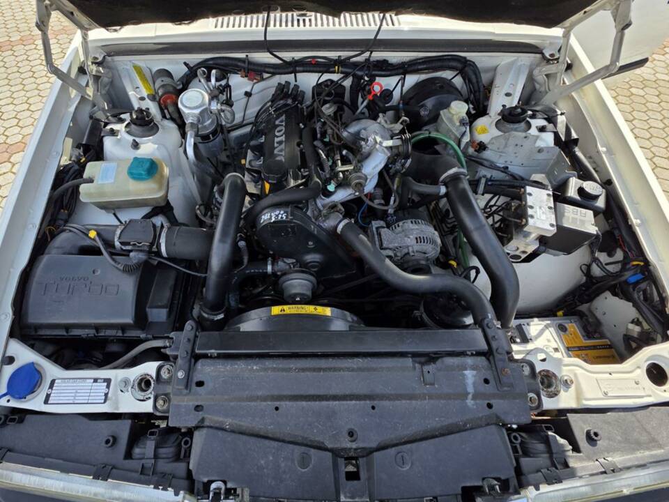 Bild 13/35 von Volvo 940 2.0i Turbo (1996)