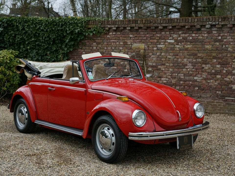 Image 24/50 of Volkswagen Super Beetle (1971)