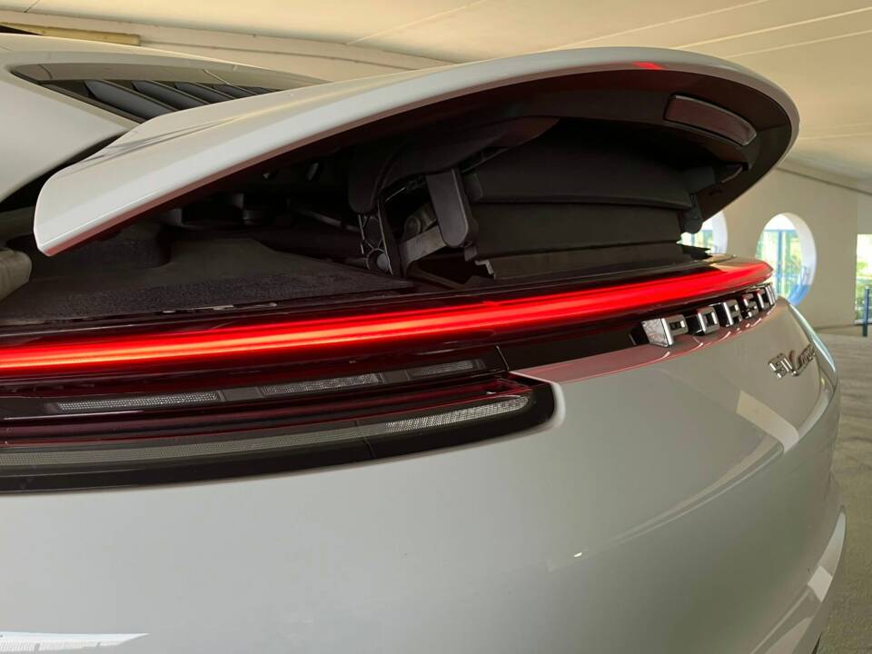 Image 13/22 de Porsche 911 Carrera (2023)