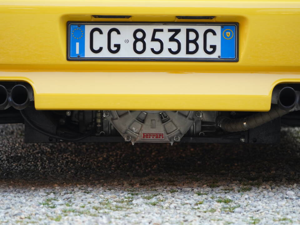 Bild 21/82 von Ferrari 348 TS (1990)