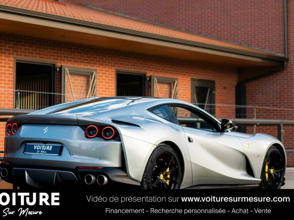 Image 4/16 of Ferrari 812 Superfast (2017)