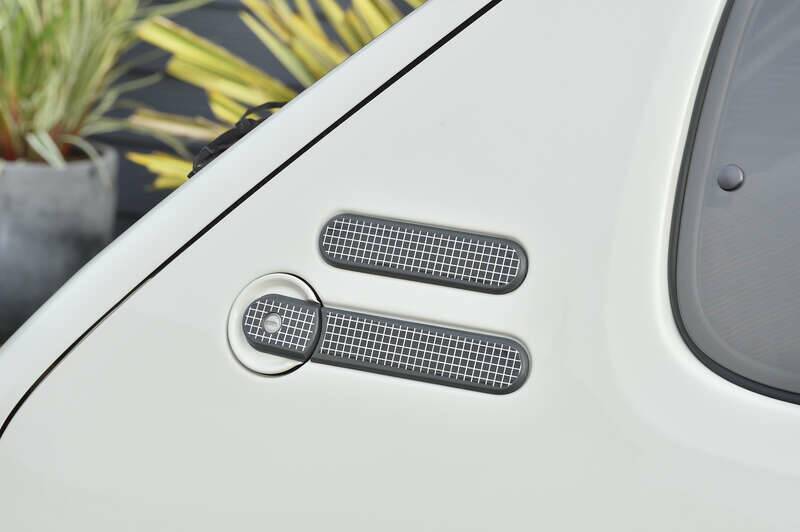 Image 19/35 of Peugeot 205 (1985)