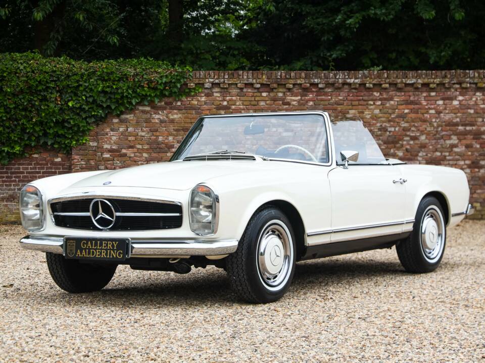 Image 25/50 de Mercedes-Benz 280 SL (1971)