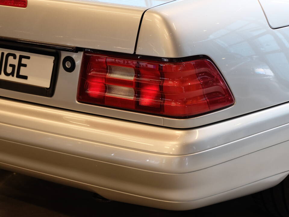 Bild 37/63 von Mercedes-Benz SL 320 &quot;Final Edition&quot; (2001)