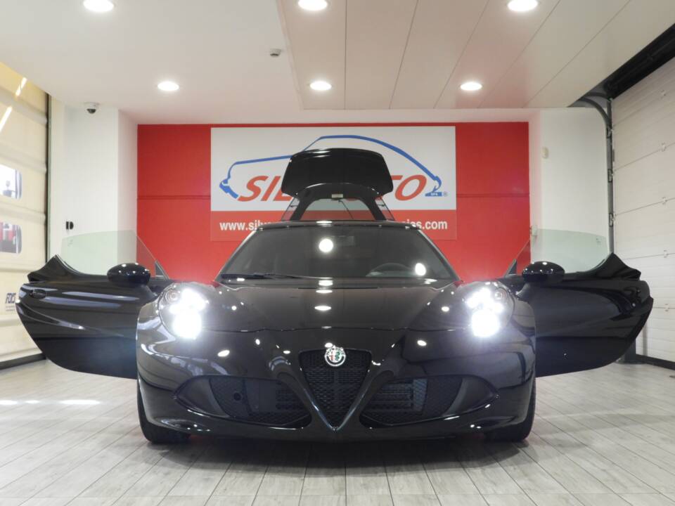 Immagine 12/15 di Alfa Romeo 4C (2017)
