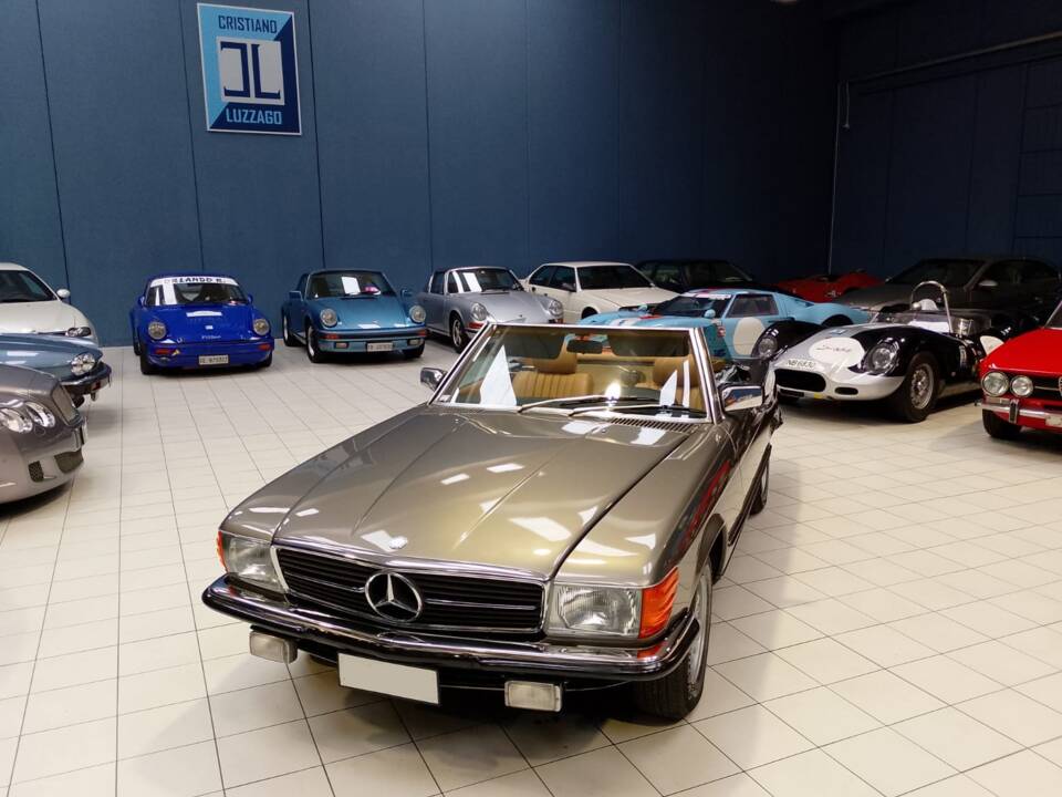 Image 5/60 of Mercedes-Benz 380 SL (1982)