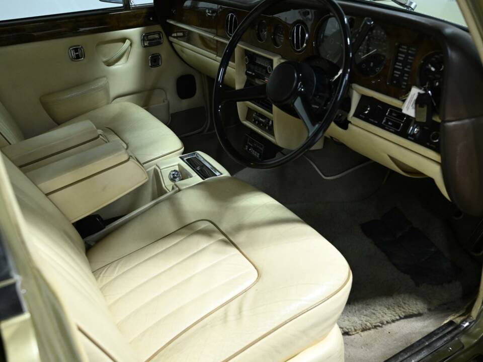 Bild 33/50 von Rolls-Royce Silver Shadow II (1980)