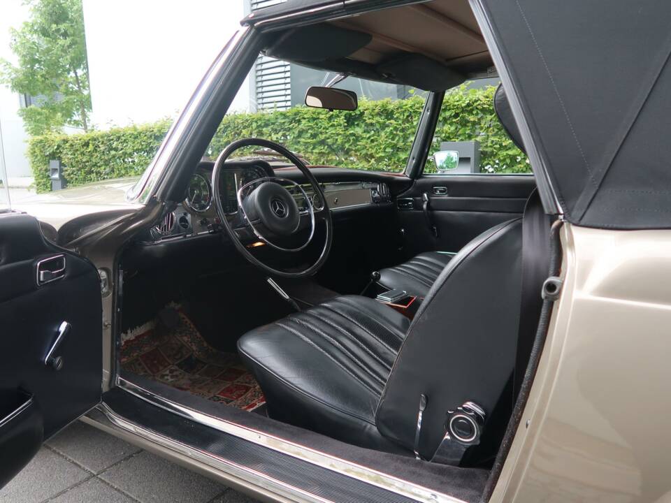 Imagen 32/43 de Mercedes-Benz 280 SL (1968)
