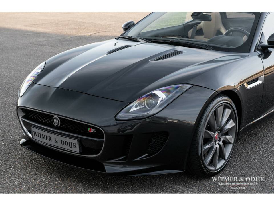 Image 27/37 de Jaguar F-Type S (2014)