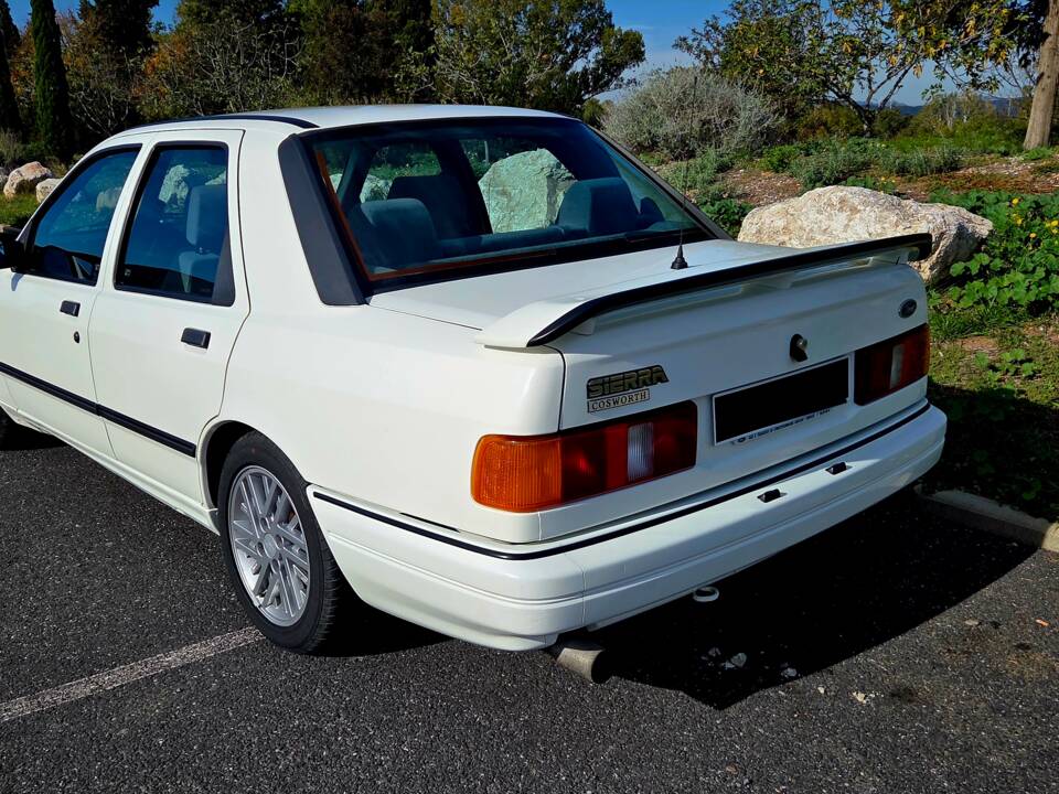 Image 8/33 of Ford Sierra 2.0i Cosworth (1988)