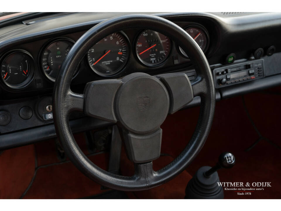 Image 28/37 of Porsche 911 Carrera 2.7 (1974)